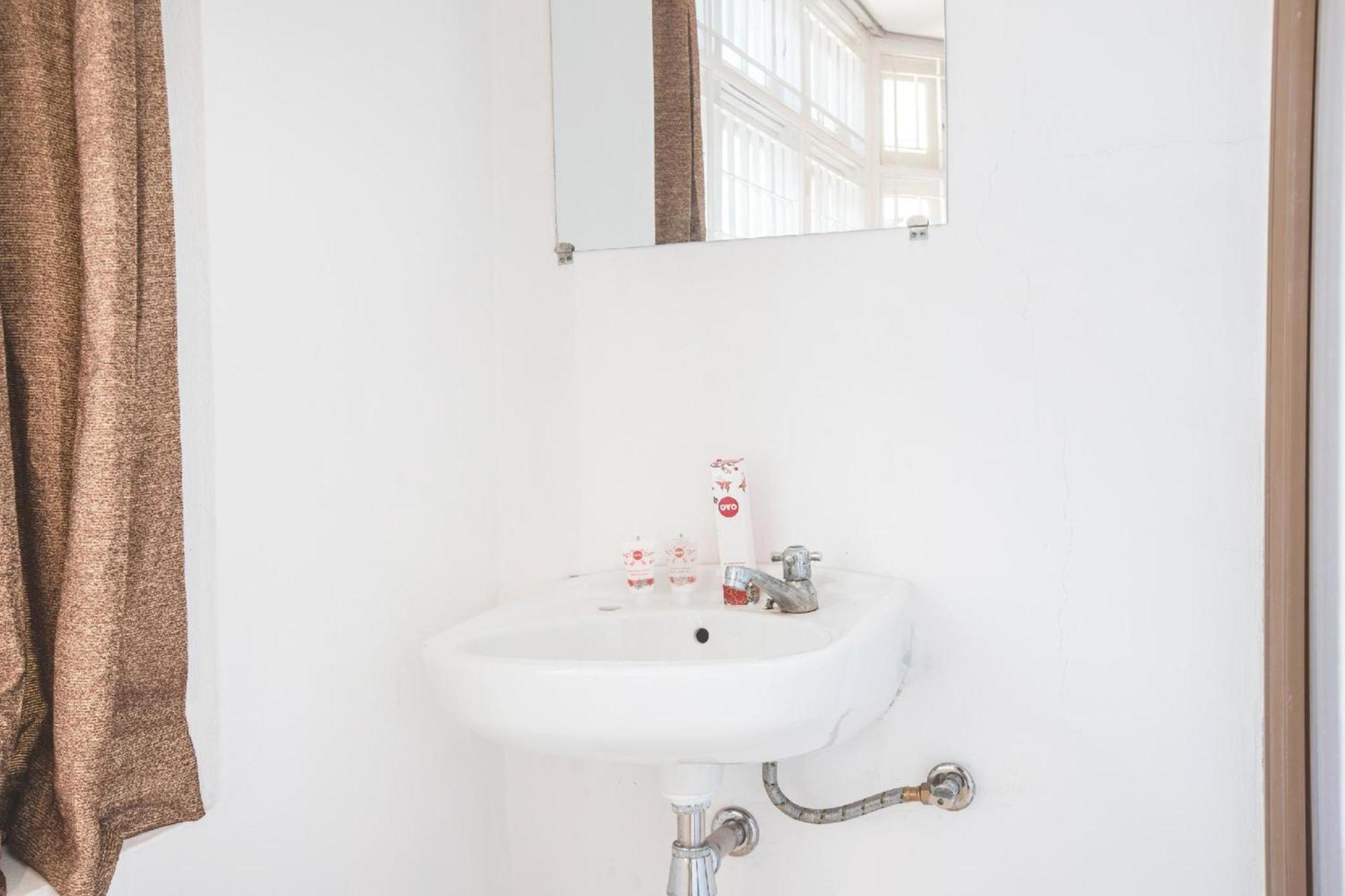 Standard Single Room,1658809568:JPEG